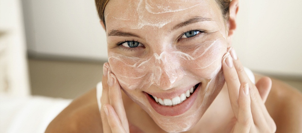 Importancia de la doble limpieza facial